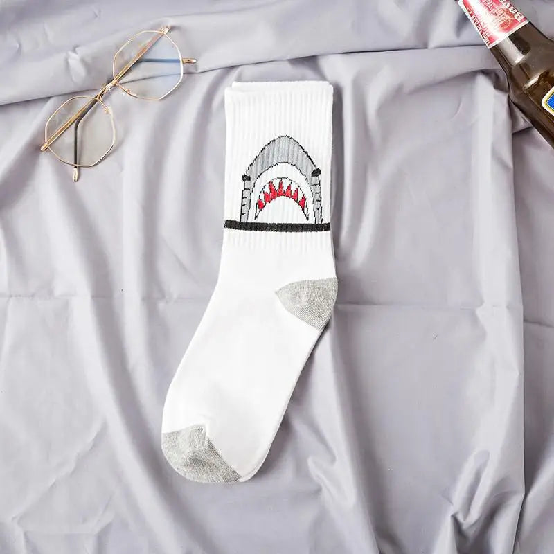 Shark Hip Hop Crew Socks – Men's Cartoon Skateboard Style Men's Crew Socks Babs White