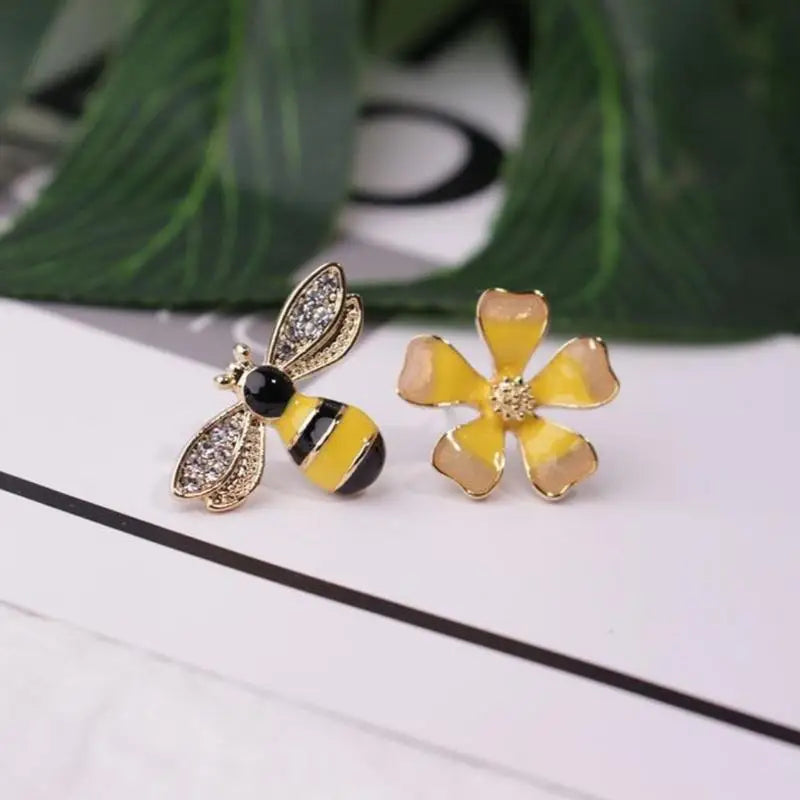 Flower & Bee Asymmetric Zircon Stud Earrings | Fashion Jewelry Zircon Stud Earrings Babs