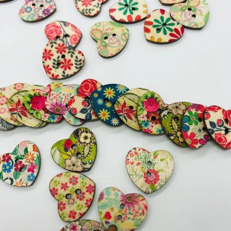 50pcs Heart Shape Wood Sewing Buttons Multicolor Craft DIY Wood Craft Buttons Babs