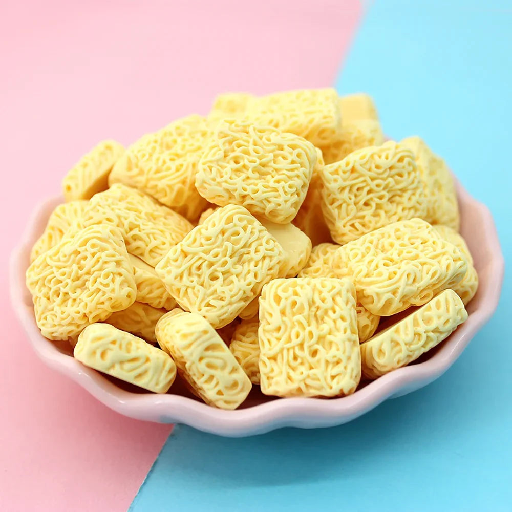 10pcs Miniature Ramen Noodle Models – Realistic Kitchen Decor Miniature Food Toys Babs