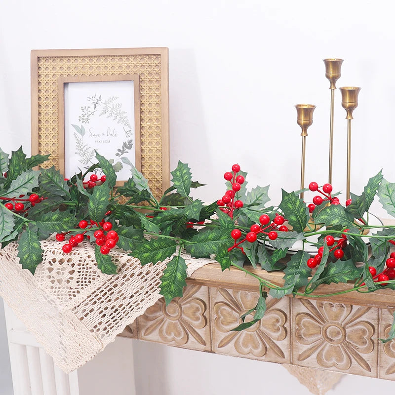 Artificial Berry & Leaf Vine Christmas Wreath – 205cm Décor Artificial Christmas Wreath Babs