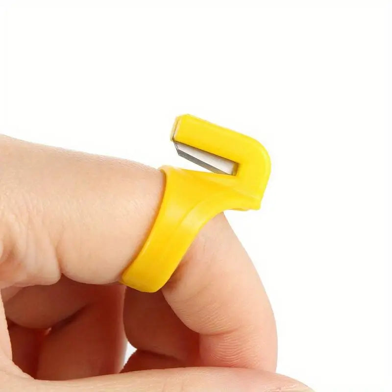 3-Piece Plastic Thimble & Thread Cutter Sewing Ring Set Sewing Thimble Set Babs