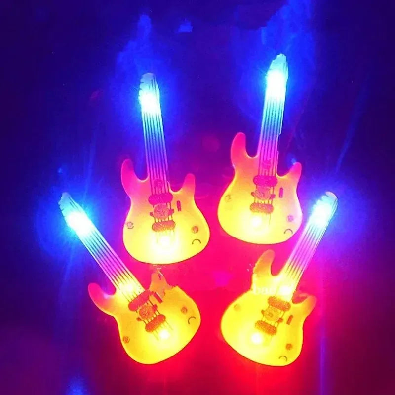 25pcs Flashing LED Guitar Brooch Pins – Party Glow Badges LED Party Brooch Babs