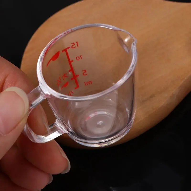 Mini Graduated Plastic Measuring Cup – Drip-Free Spout Kitchen Measuring Cup Babs