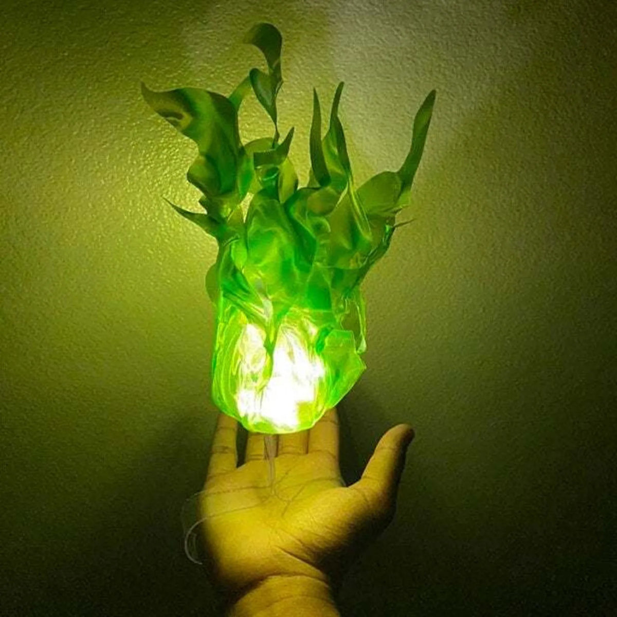 Halloween Floating Fireball LED Prop – Cosplay Flame Light Halloween Party Prop Babs