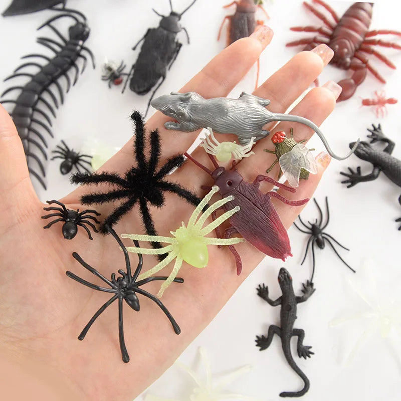 Halloween Plastic Spider Bat Bug Set – Scary Party Props Halloween Trick Props Babs