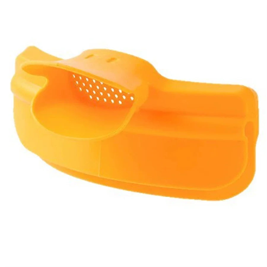 Cute Duck Clip-On Pot Strainer & Rice Washer Kitchen Tool Kitchen Strainer Babs orange