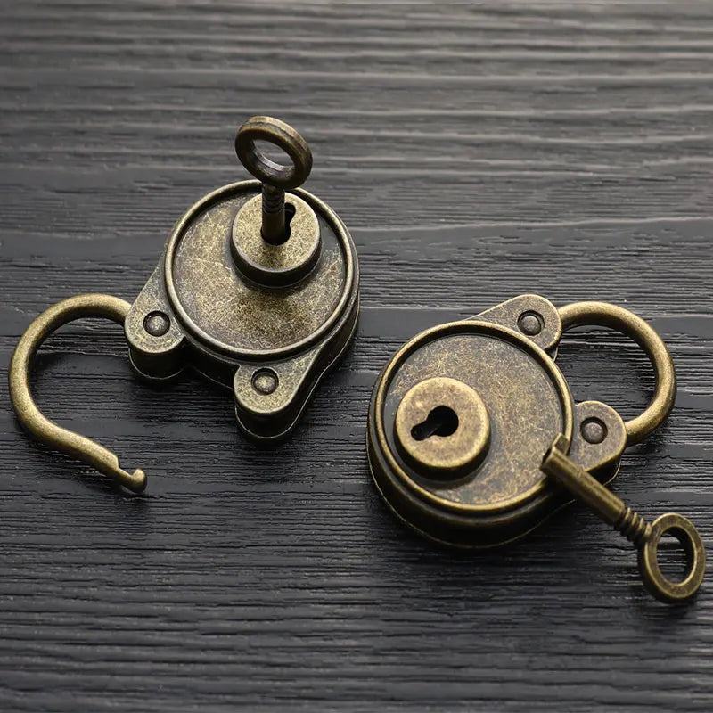 Vintage Antique Bronze Padlock with Key – Notebook & Luggage Decorative Padlock Babs