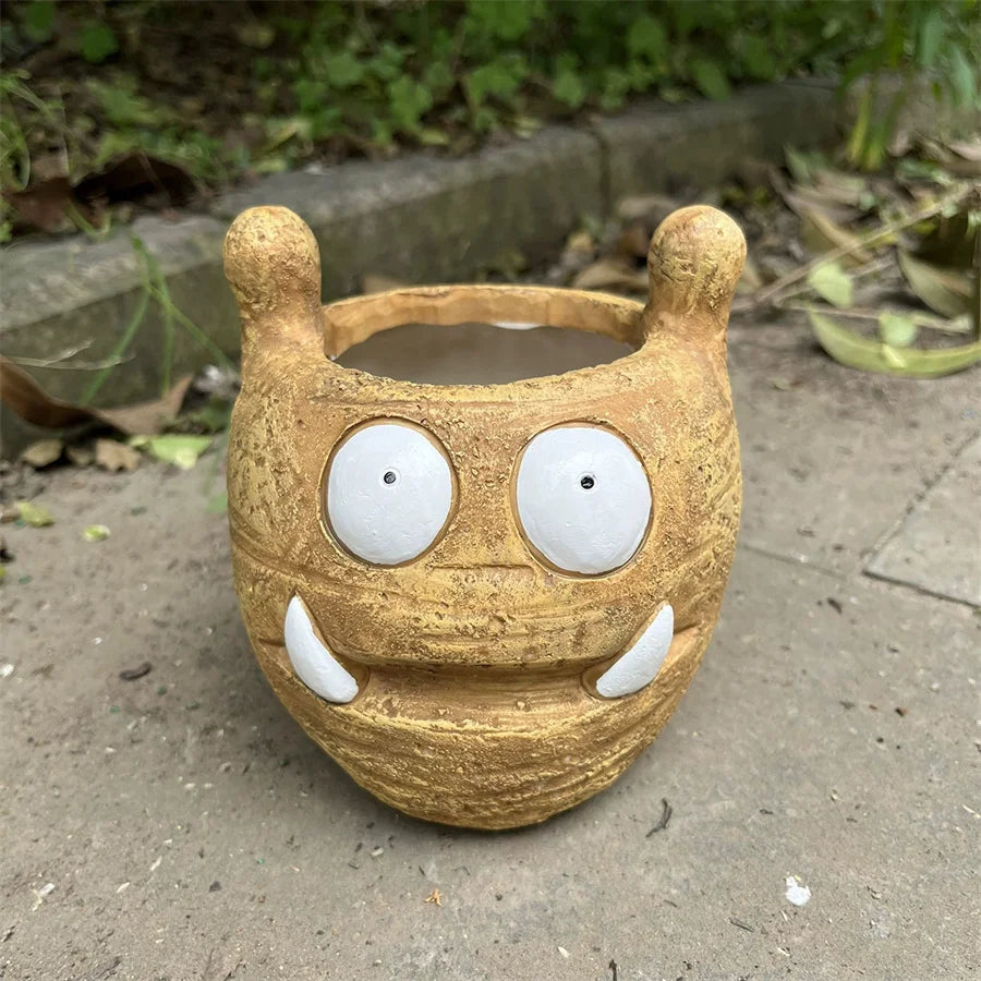 Funny Expression Flower Pot – Novelty Garden Statue Decor Novelty Flower Pot Babs brown
