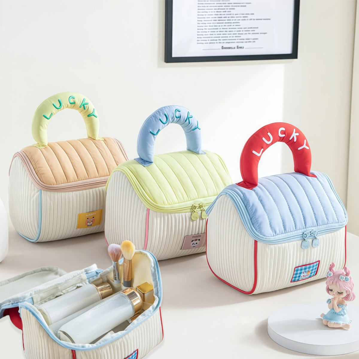Cute House-Shaped Travel Makeup Bag – Cloud-Soft Cosmetic Pouch Cosmetic Travel Bag Babs