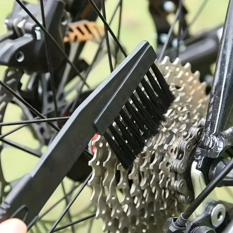 2-Piece Bike Chain Cleaning Brush Set – Gear Scrubber Tool Bike Cleaning Brush Babs