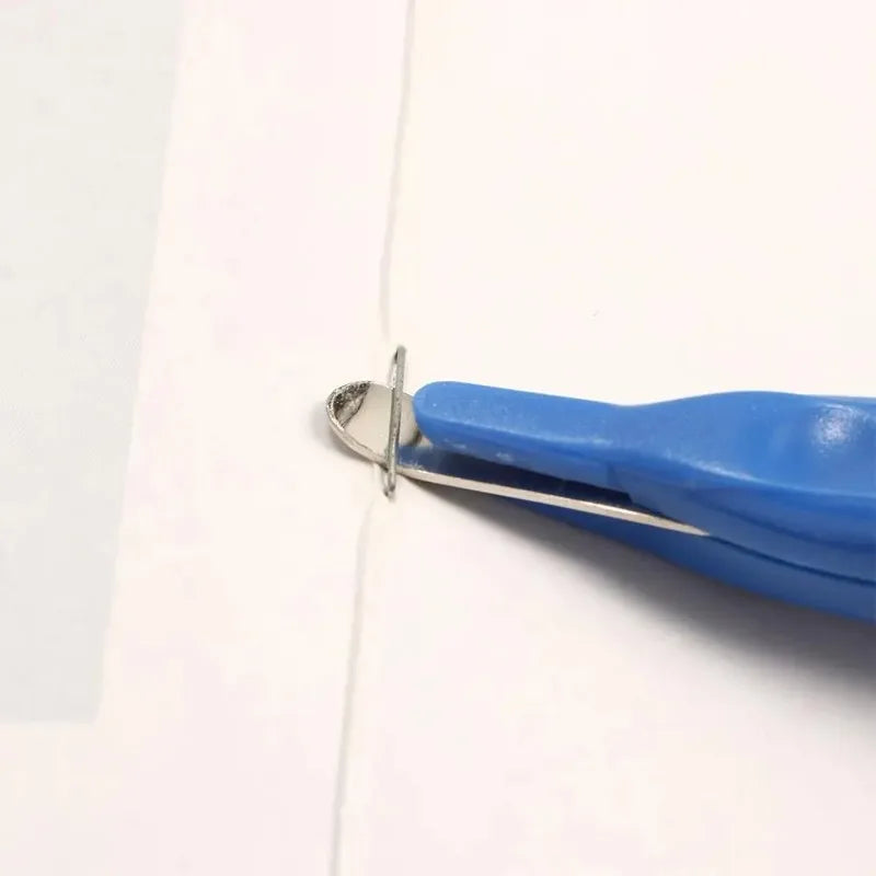 Mini Magnetic Pen Staple Remover – Easy Staple Extractor Tool Staple Remover Babs