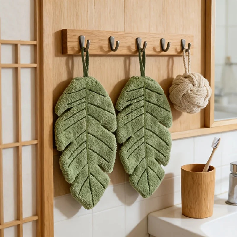 Leaf Shape Hand Towel – Thick Coral Velvet, Super Absorbent Decorative Hand Towel Babs