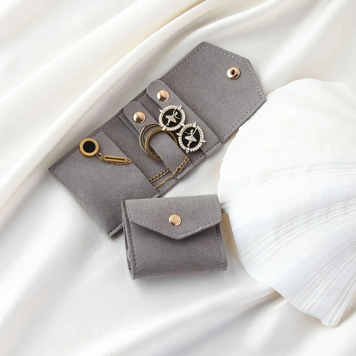 Microfiber Leather Jewelry Pouch – Earrings, Rings & Necklace Jewelry Storage Pouch Babs