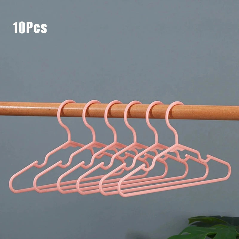 Non-Slip Plastic Clothes Hangers – Space Saving Heavy Duty Clothes Hangers Babs 10Pcs Pink
