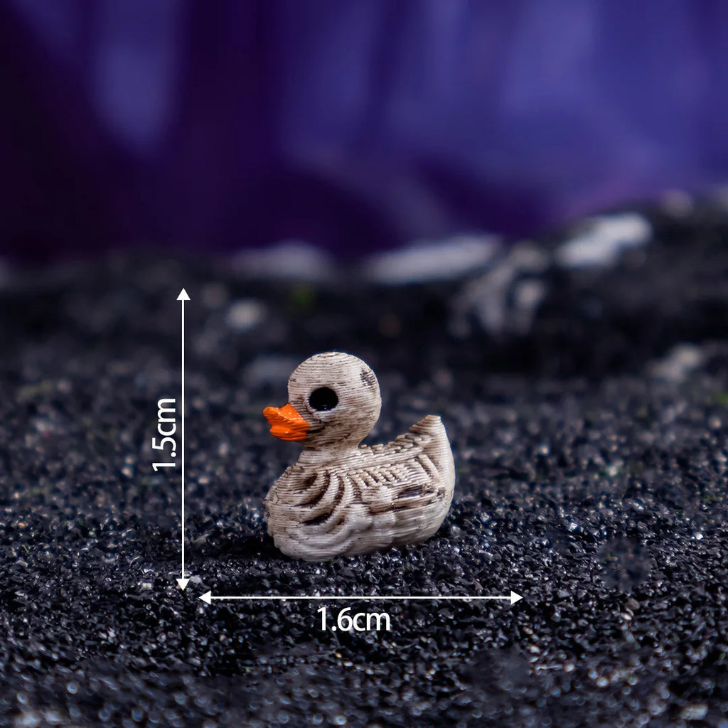 50-Piece Gothic Skull Duck Set – Halloween & Home Decor Gothic Decor Figurines Babs