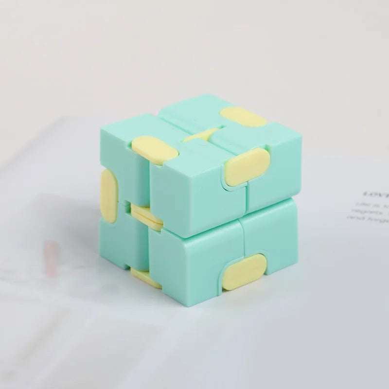 Infinite Magic Puzzle Cube – Party Favor & Gift Toy for All Ages Magic Puzzle Cube Babs 1pcs green