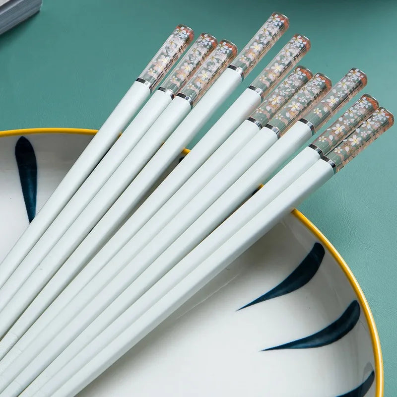 Sakura Pattern Chopsticks – Elegant Cherry Blossom Design Decorative Chopsticks Babs