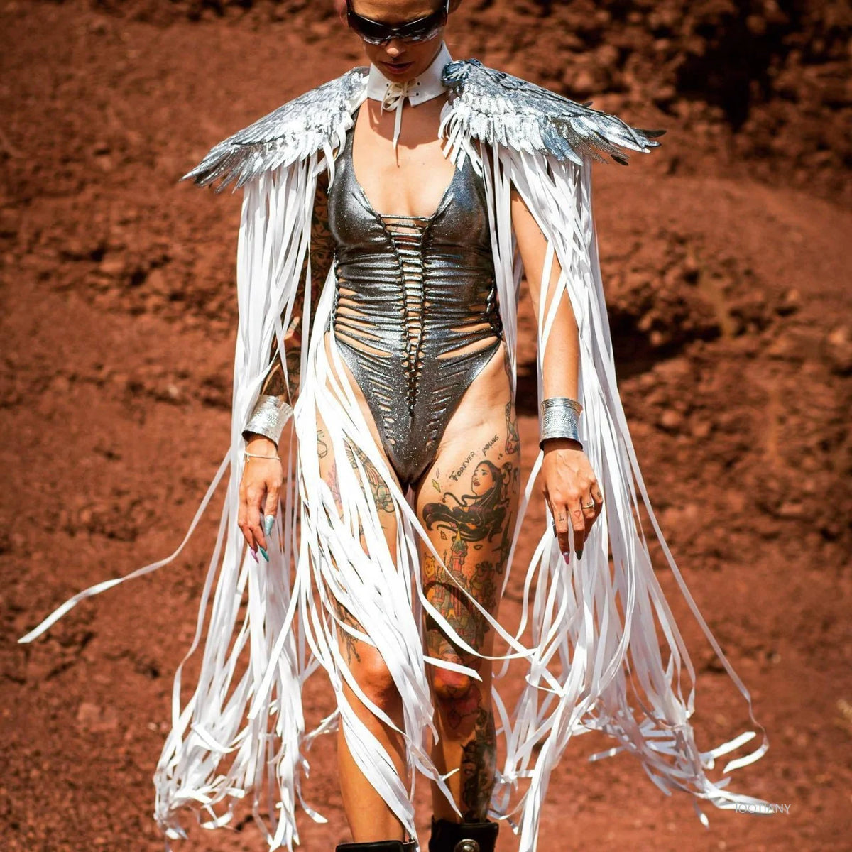 Gothic Sequined Tassel Wings Cape – Unisex Y2K Cosplay Cover-Up Cosplay Cape Babs