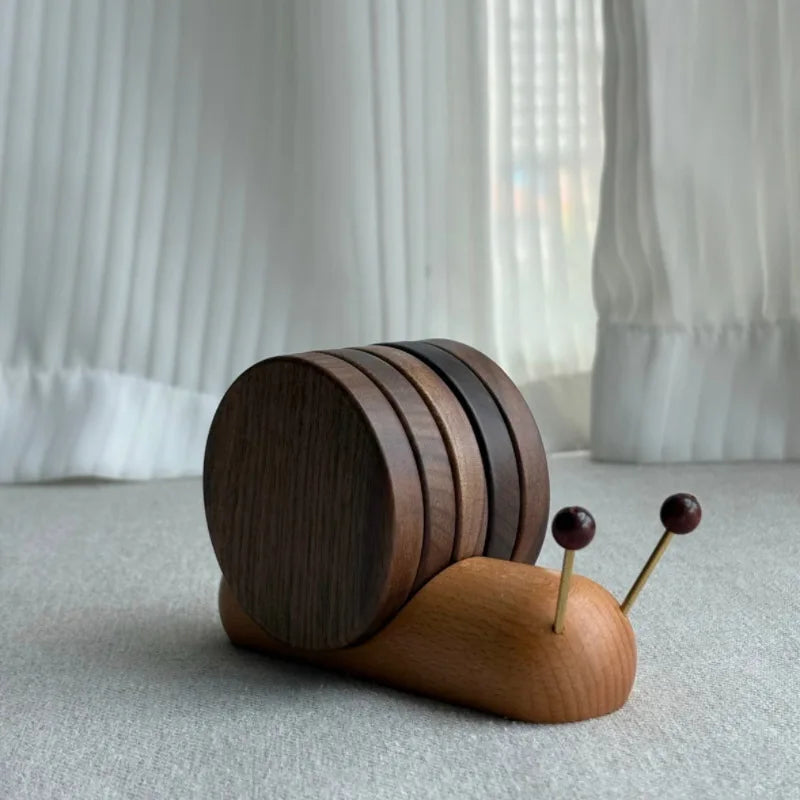 Snail Shaped Magnetic Wooden Coaster – Heat-Insulating Cup Mat Wooden Coaster Babs black S Round