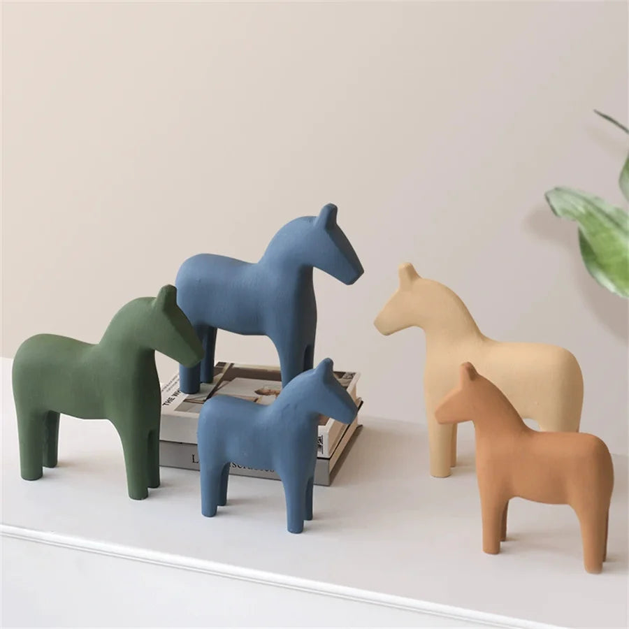 Modern Minimalist Dala Horse Wood Figurine Home Décor Decorative Figurine Babs