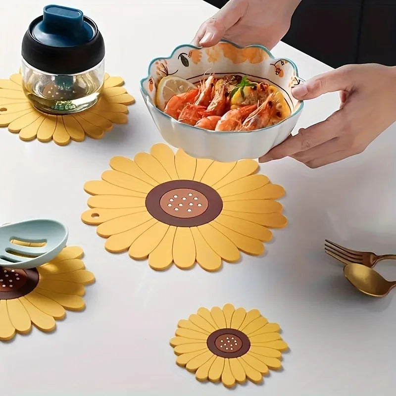Sunflower Insulation Pad – Heat-Resistant PVC Cup & Table Mat Table Insulation Mat Babs