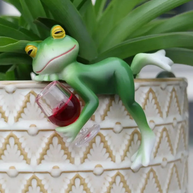 Green Frog Wine Glass Hanger – Resin Animal Décor Ornament Resin Décor Figurine Babs