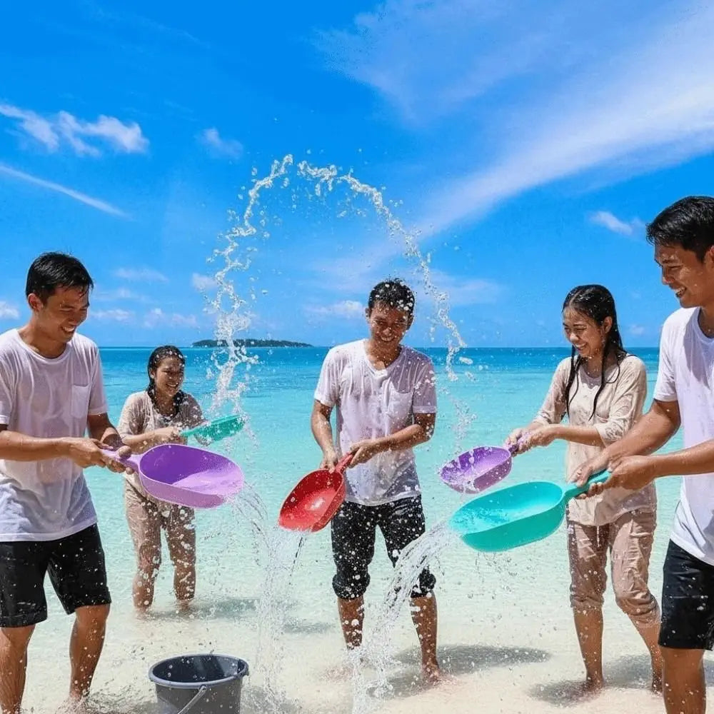 Large Floatable Water Scoop Ladle – Kitchen, Camping & Water Park Water Scoop Ladle Babs