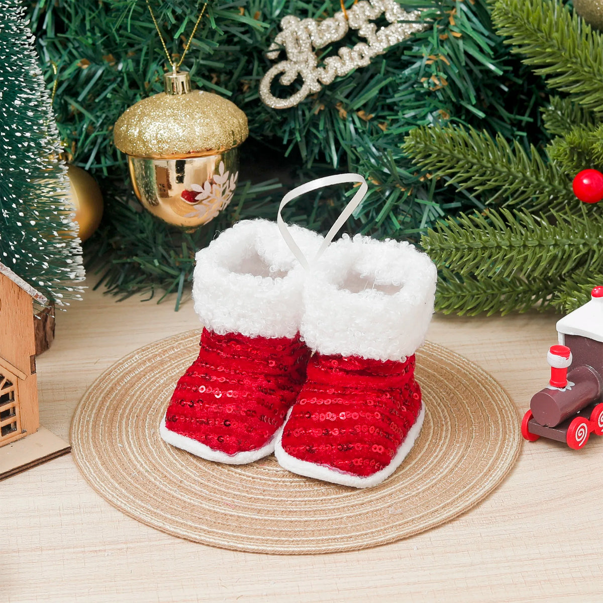 Sparkling Christmas Shoe Ornaments – Festive Tree Pendants Christmas Tree Ornament Babs Red