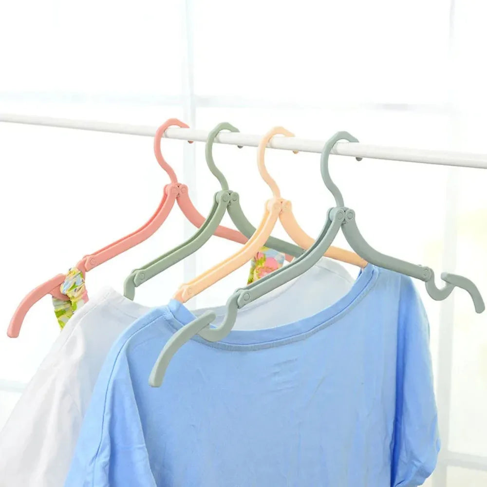 Portable Foldable Travel Clothes Hanger – Anti-Slip, Space-Saving Foldable Travel Hanger Babs