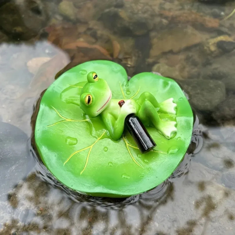 Floating Frog Pond Ornament | Resin Garden Decor Figurine Garden Frog Ornament Babs