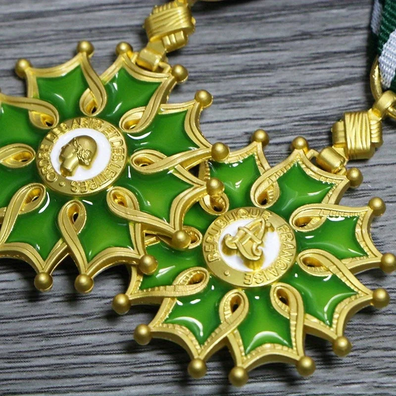 French Legion of Arts & Letters Medal Badge – Knight & Officer Decorative Medal Badge Babs