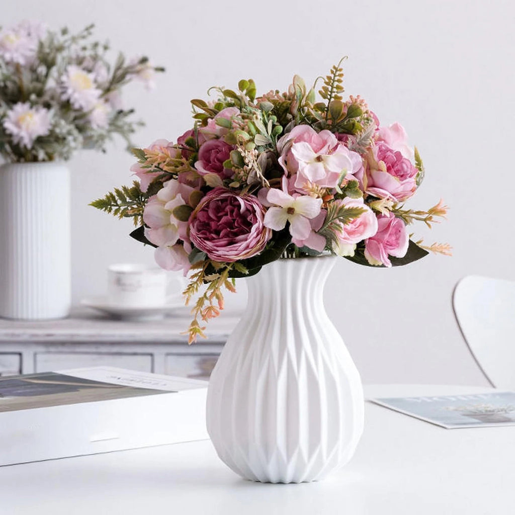 Nordic White Ceramic-Look Plastic Vase – Tabletop Flower Pot Decorative Vase Babs
