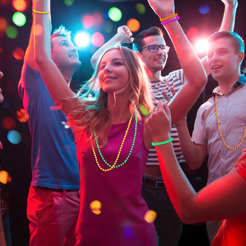 UV Neon Glow Necklaces & Bracelets Party Favors (4–32 Pcs) Glow Party Favors Babs