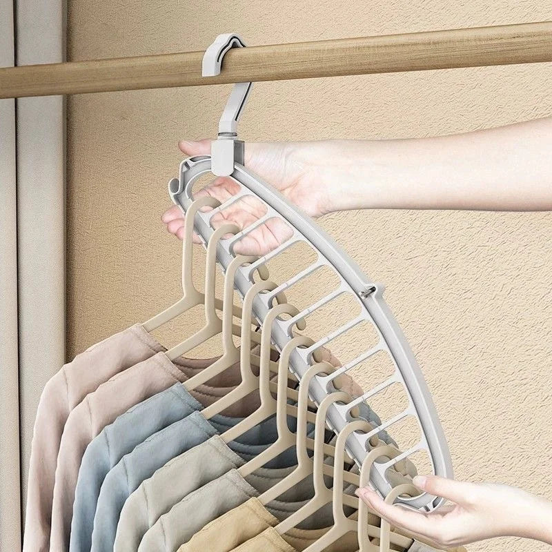 Space Saving Collapsible Clothes Hangers – Heavy Duty Plastic Clothes Hangers Babs