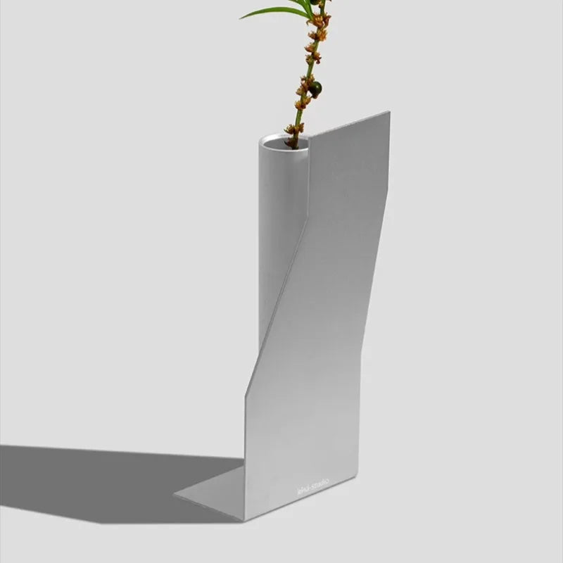 Modern Metal Aluminum Decorative Vase – Luxury Silver Home Décor Decorative Metal Vase Babs