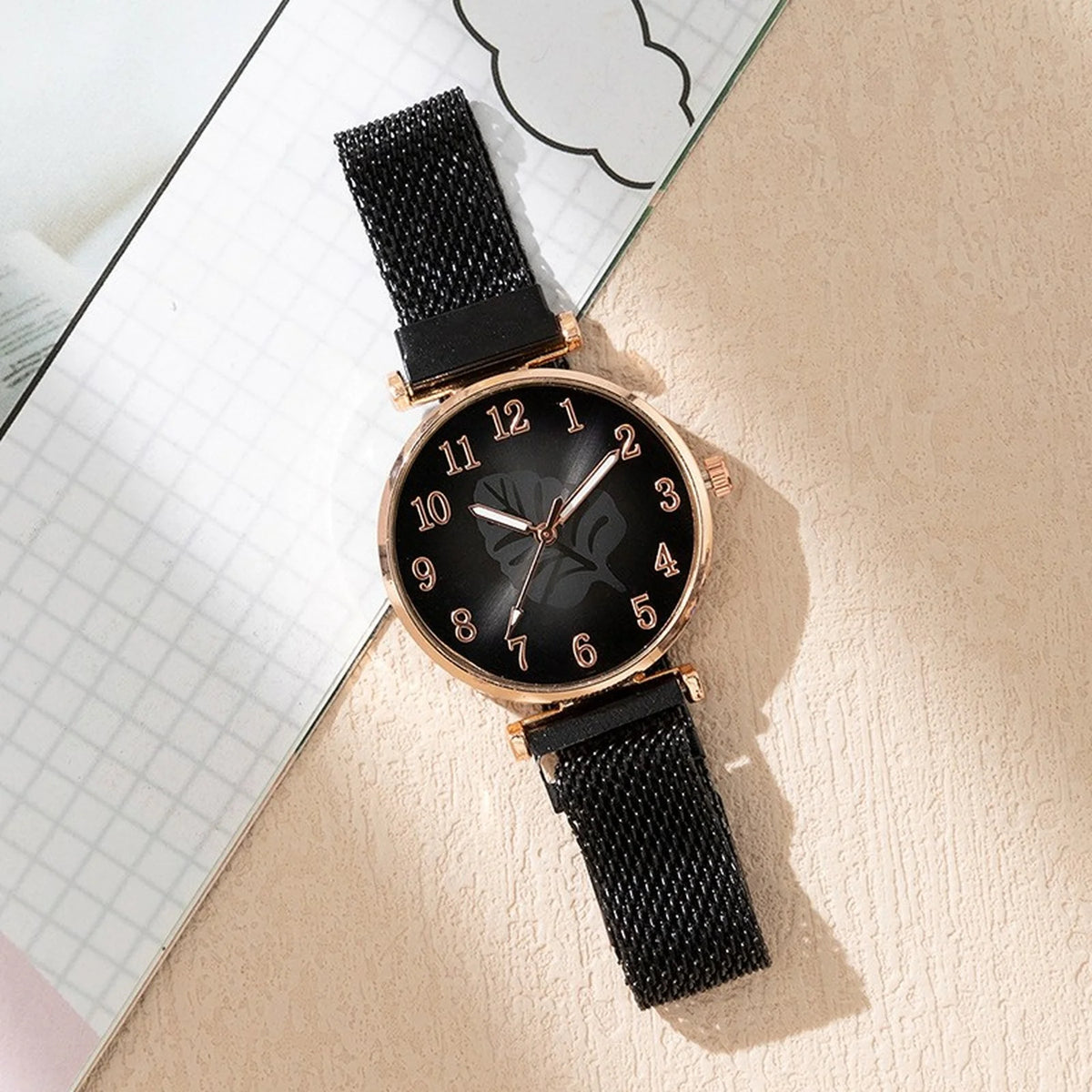 Women's Elegant Quartz Bracelet Watch – Ceramic Band & Auto Date Women's Bracelet Watch Babs