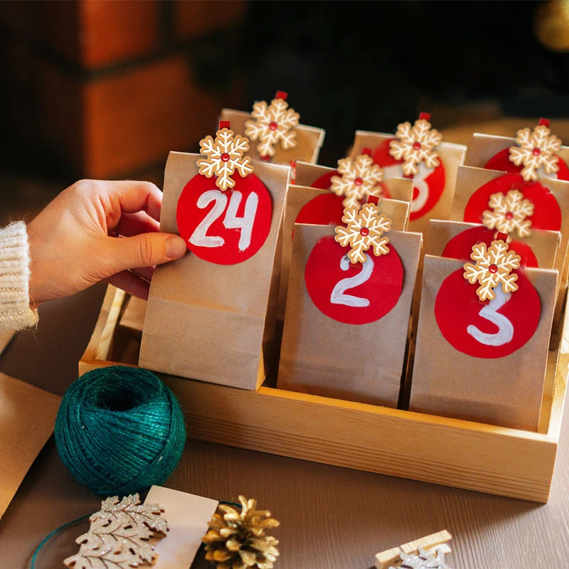 6pcs Christmas Wooden Clips – Xmas Photo Wall DIY Décor Set Christmas Wooden Clips Babs