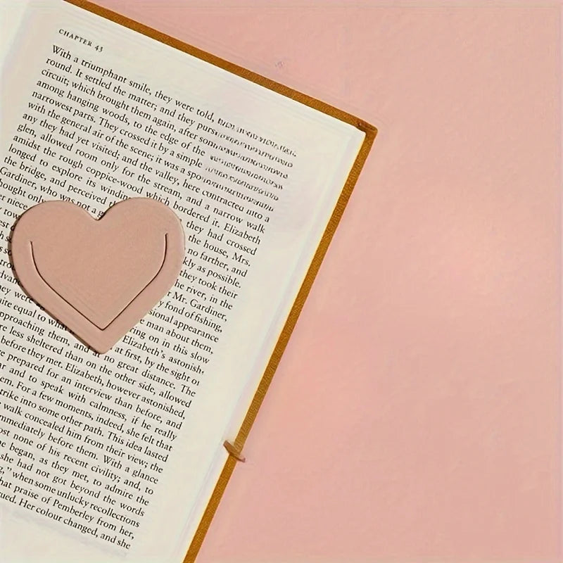 Heart-Shaped Faux Leather Bookmarks 4pcs – Multicolor Double-Sided Faux Leather Bookmark Babs