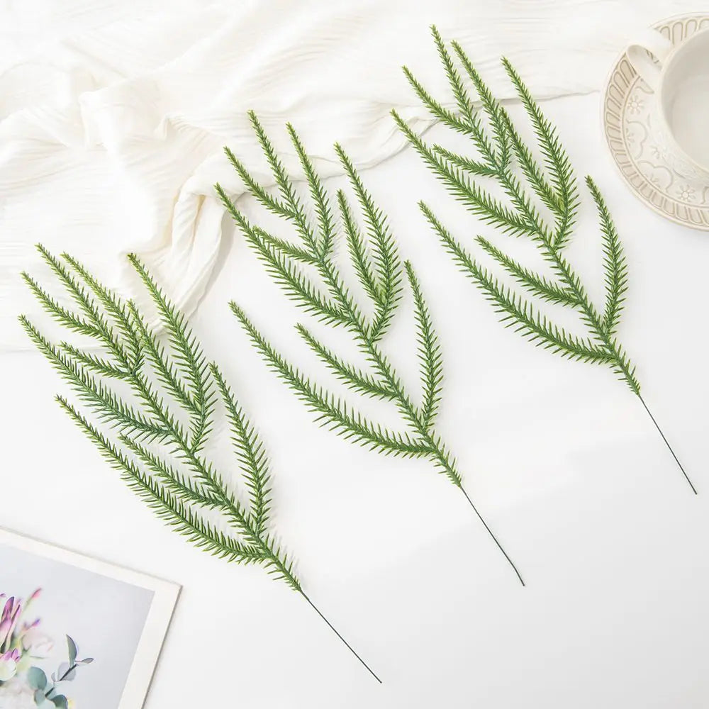 Artificial Pine Branches 20/40 Pcs – Christmas & Home Decor Artificial Pine Branches Babs green 40 pcs