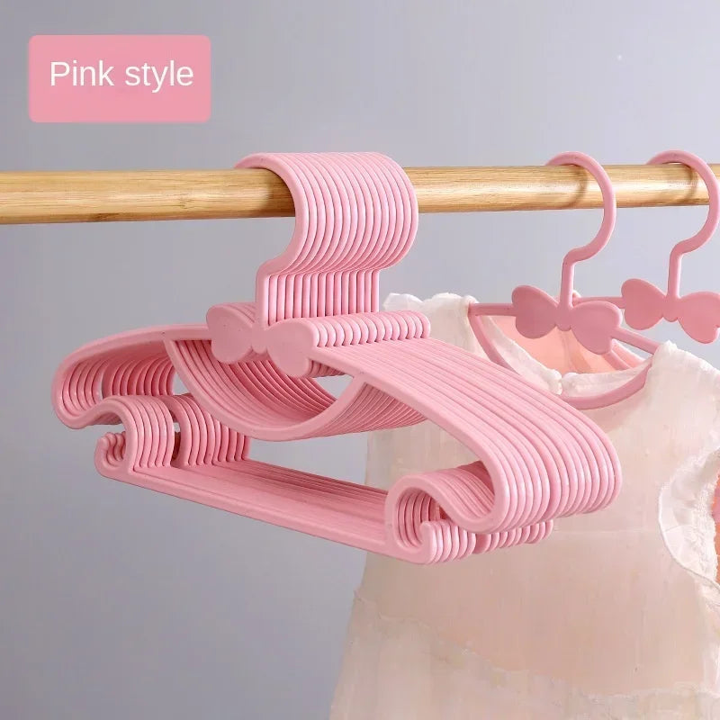 Baby & Kids Windproof Plastic Clothes Hangers – 10/30/50 Pack Clothing Hangers Babs Pink 10PCS