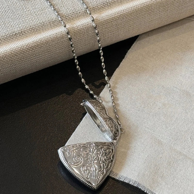 Heart Locket Necklace with Photo Frame | Women's Keepsake Locket Pendant Necklace Babs