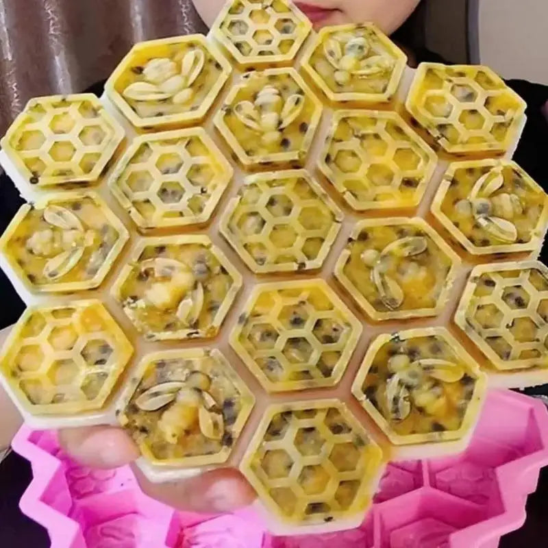 Silicone Bee Honeycomb Mold – 19-Cell Baking & Craft Mold Silicone Baking Mold Babs