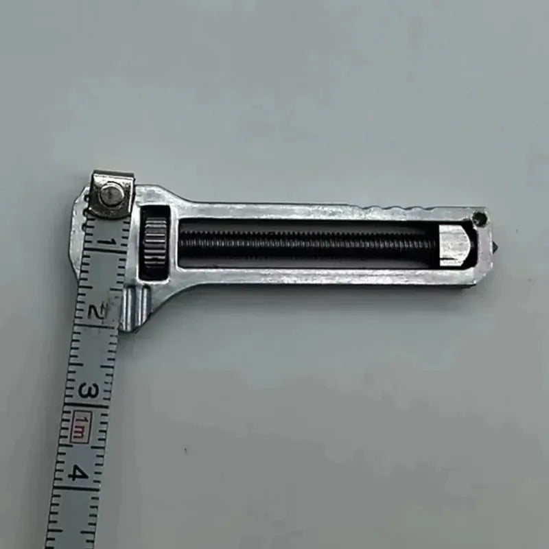 EDC Portable Multi-Tool Key Ring – Wrench & Screwdriver EDC Multi-Tool Babs