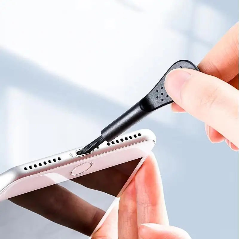 10-Piece Electronics Cleaning Brush Kit – PC, Keyboard & Camera Electronics Cleaning Kit Babs