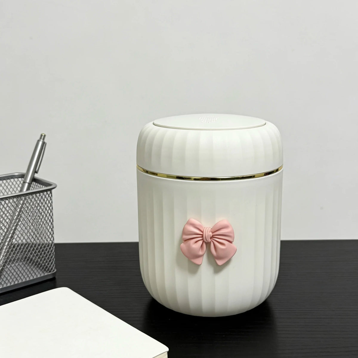 Mini Press-Open Desktop Trash Can with Lid & Bow Decor Desktop Trash Can Babs White