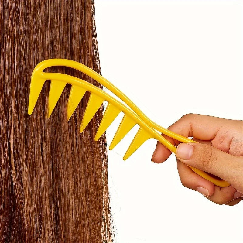 Retro Men's Hair Comb – Hollow 3D Handle for Styling & Massage Men's Hair Comb Babs
