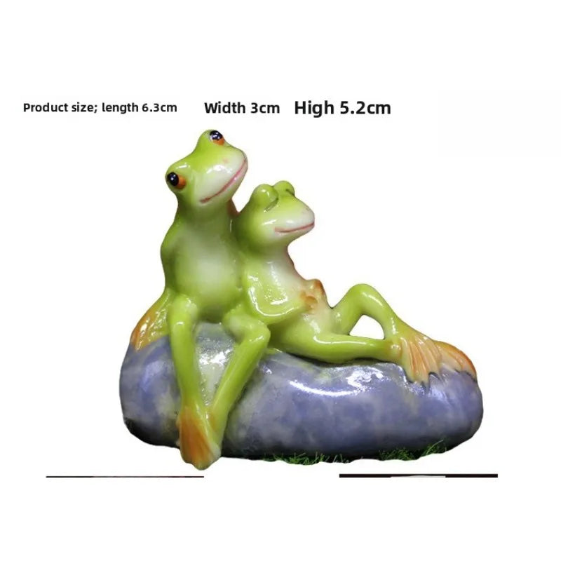 Cute Couple Frog Resin Ornaments – Garden & Fish Tank Decor Resin Decorative Figurine Babs