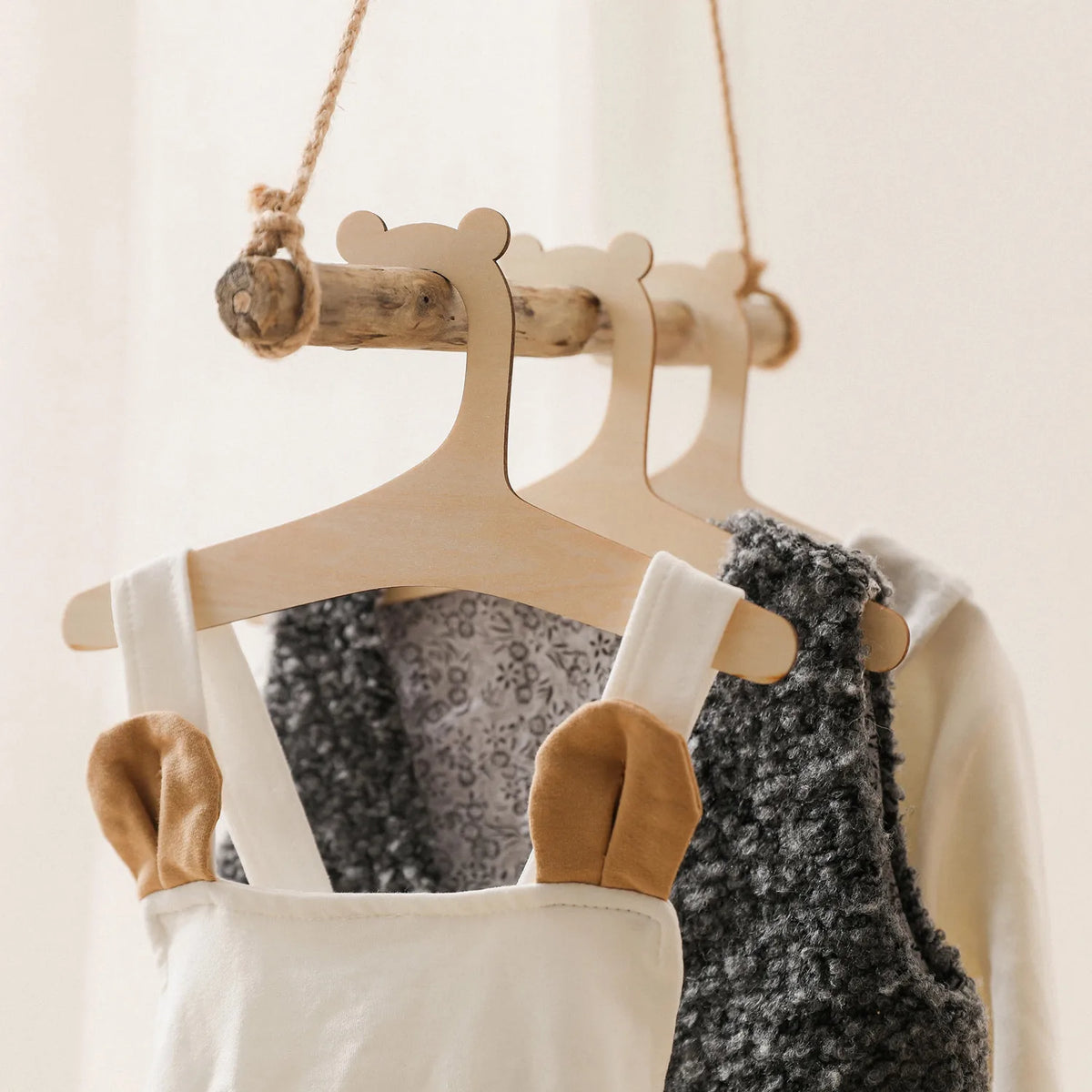 Wooden Bear Kids Clothes Hangers – Baby Nursery Closet Set Kids Clothes Hangers Babs