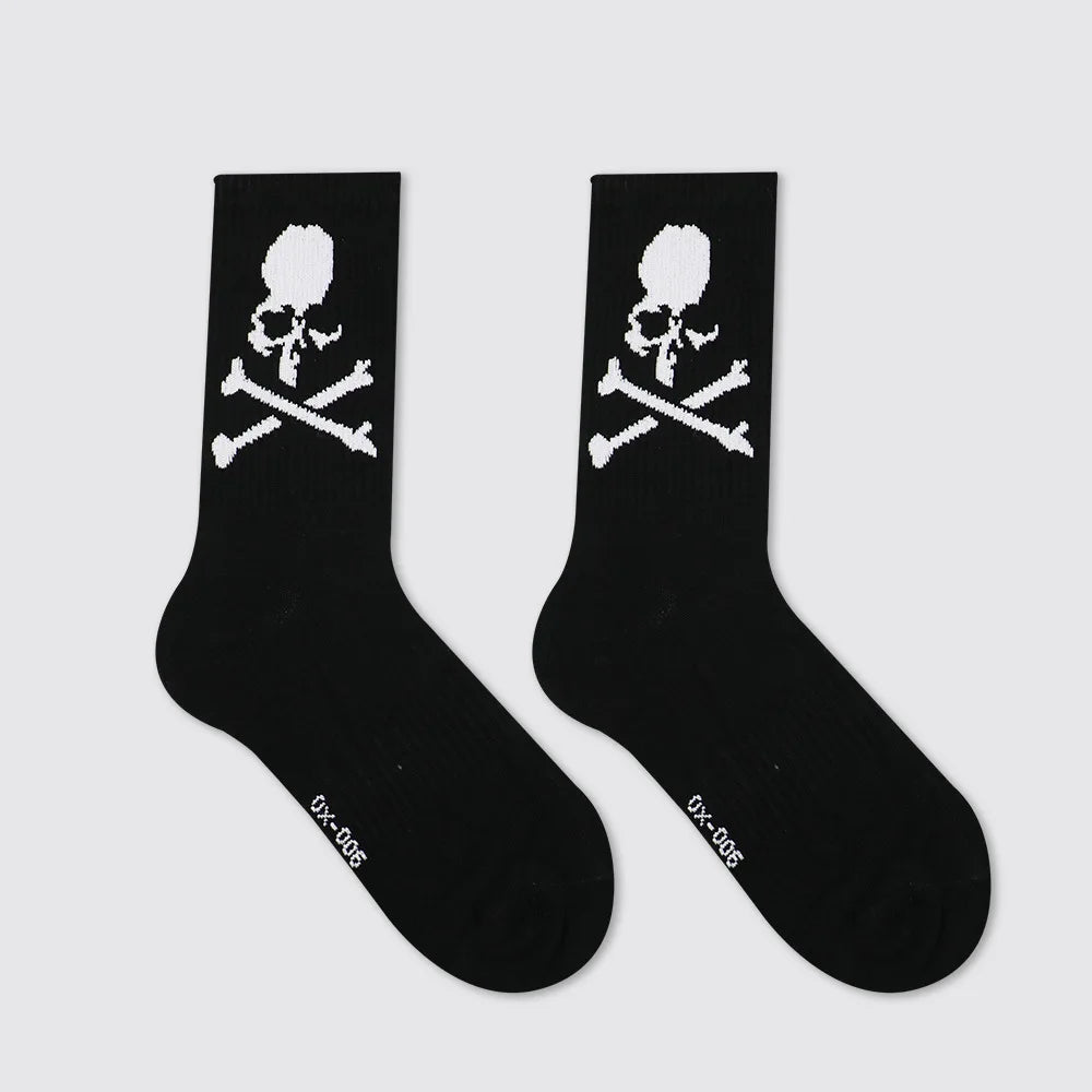 Hip Hop Skull Socks – Black & White Cotton Mid-Tube Women's Cotton Crew Socks Babs black